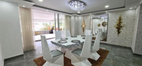 Dúplex con 2 jacuzzi en el poblado!